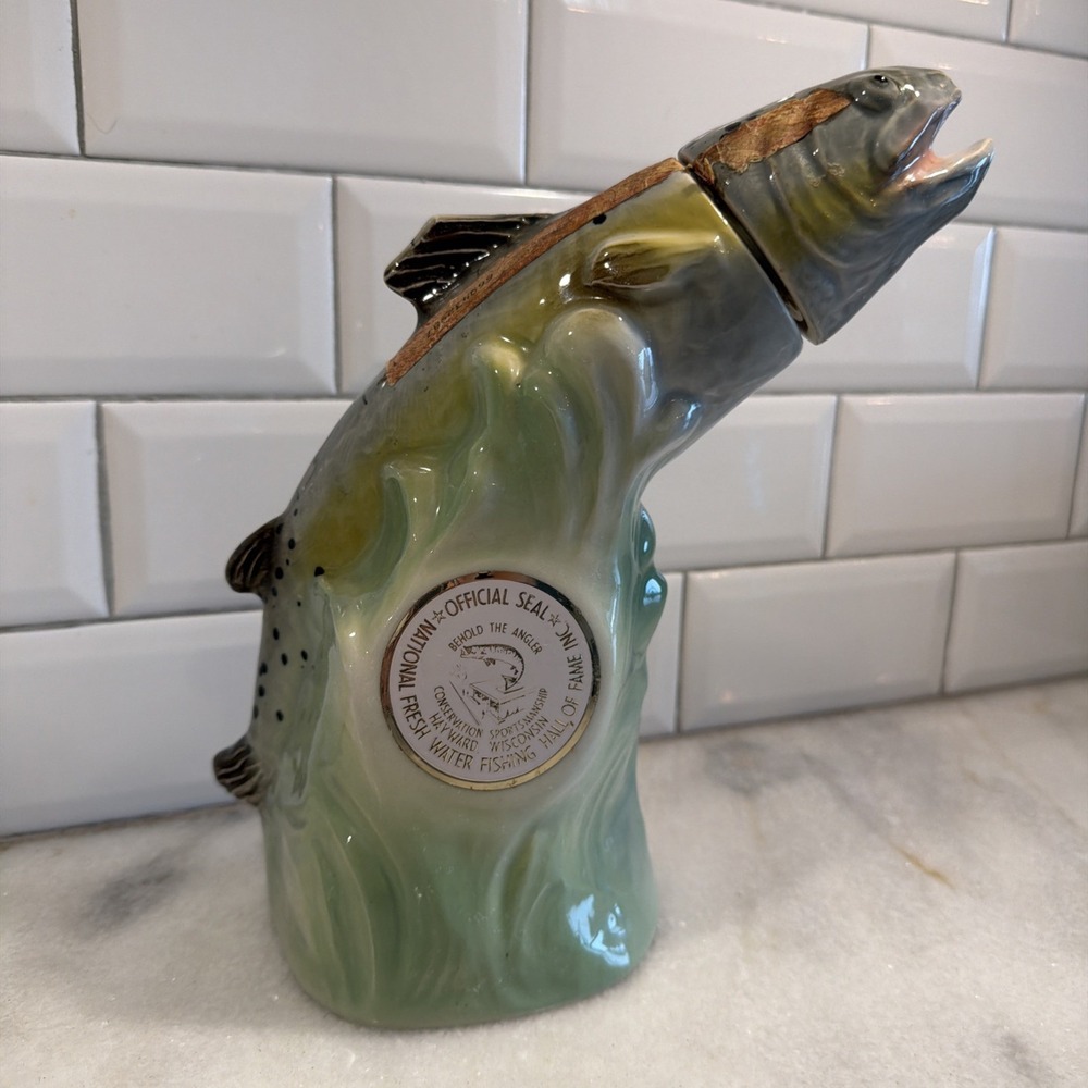 Vintage 1976 Jim Beam Trout Fish Decanter Wisconsin Fishing Hall Of Fame OLA0054